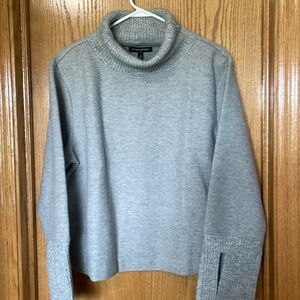 NWT Banana Republic Soft Turtle Neck Top Size M
